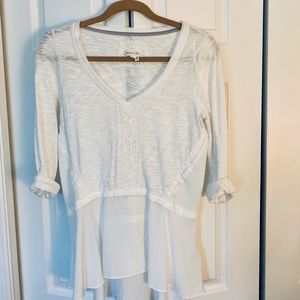 Anthropologie’s Meadow Rue flowing white tunic top